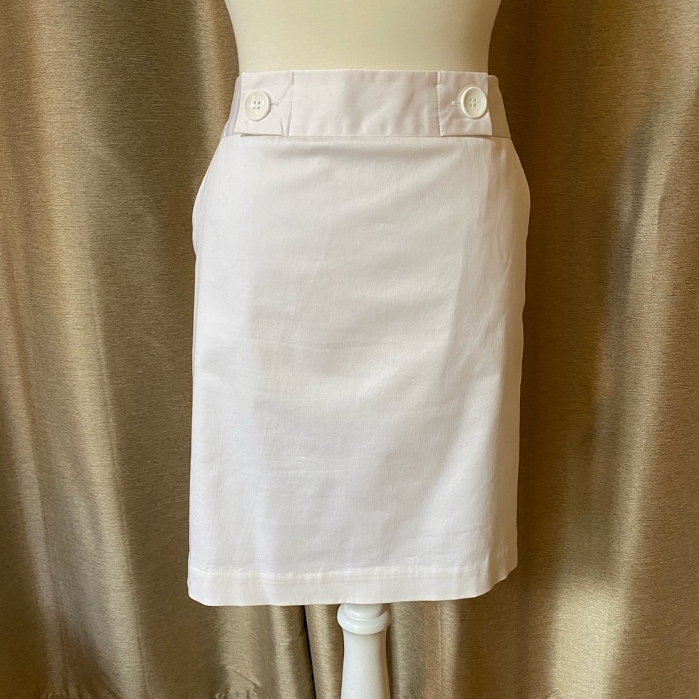 White pencil skirt